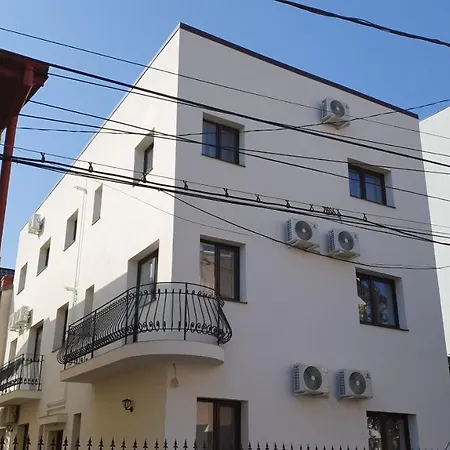 Апарт-отель Casa Florescu 13 Бухарест
