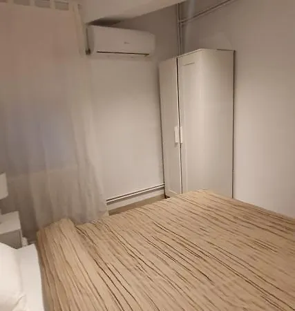 Casa Florescu 13 3*