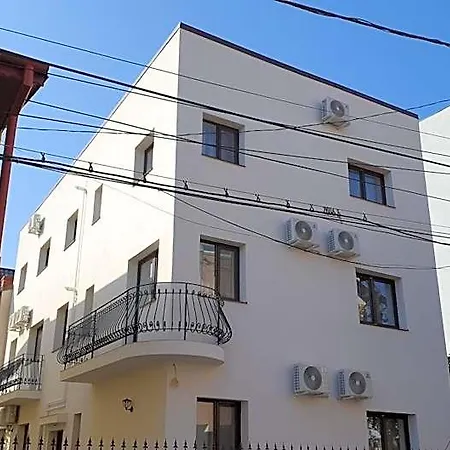 Casa Florescu 13 Апарт-отель 3*