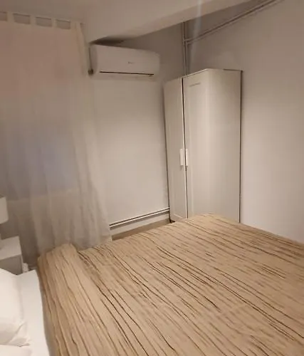 Casa Florescu 13 3*